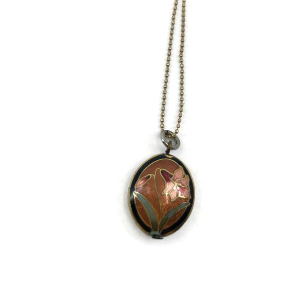 Tiny Cloisonne Pendant Necklace with Tulip - Picture 8 of 9